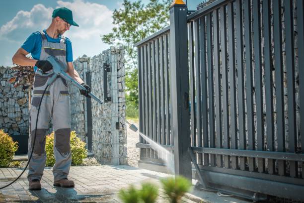 Reliable Golden Gate, FL Pressure Washing Services Solutions